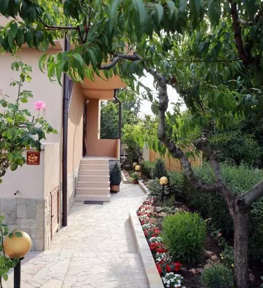 پانسیون Guest House Ivanovi