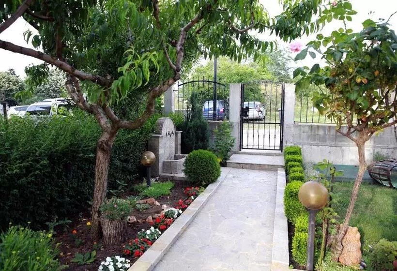پانسیون Guest House Ivanovi