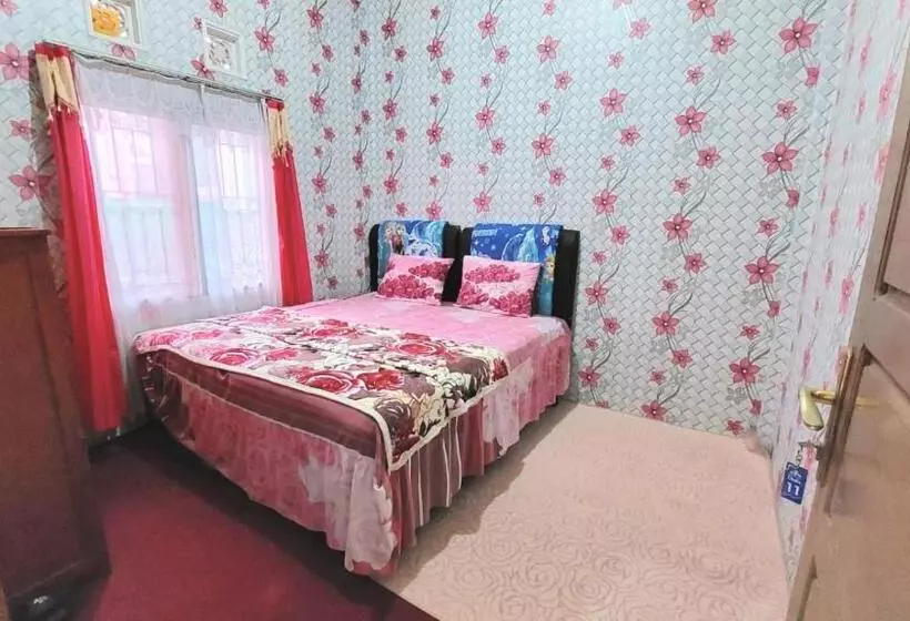 Majatalo Penginapan Syariah Dhifa Indonesian Only