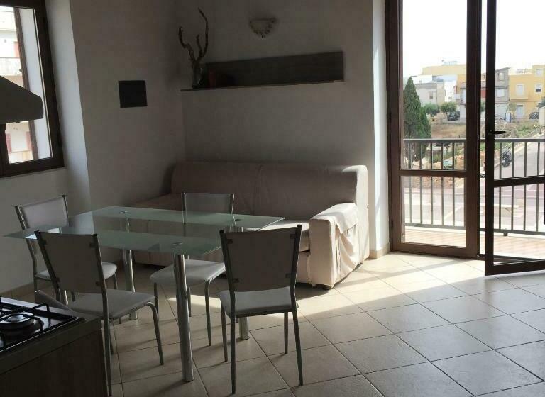 פנסיון U Scogghiu Residence