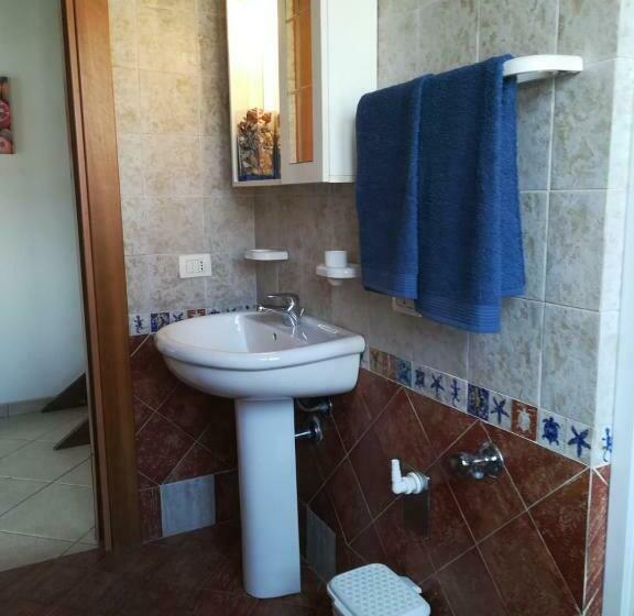 פנסיון U Scogghiu Residence