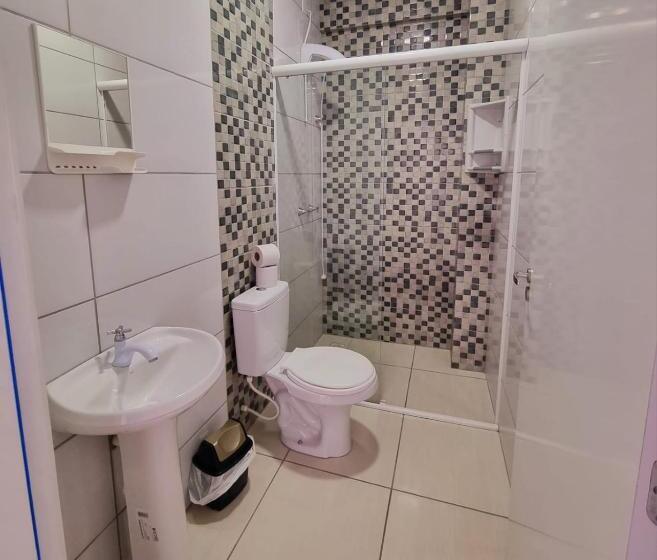 هاستل Pousada Safari