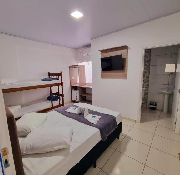 هاستل Pousada Safari