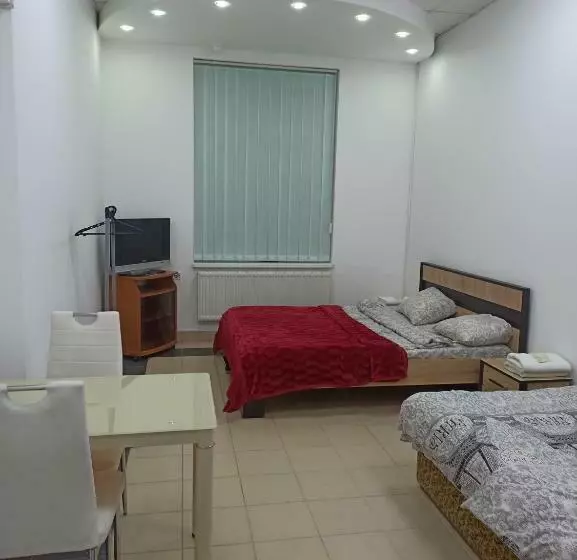 هاستل старий дворик,кімнати біля жд вокзалу