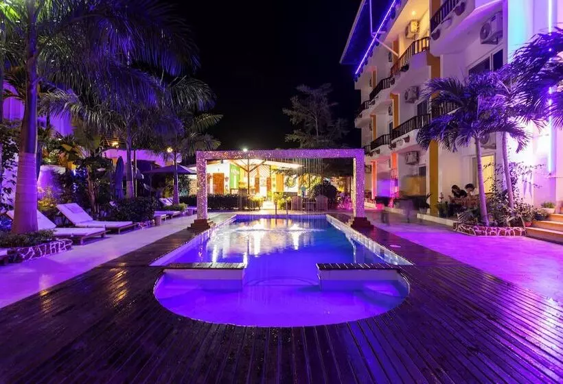 Canary Nungwi Hotel & Restaurant