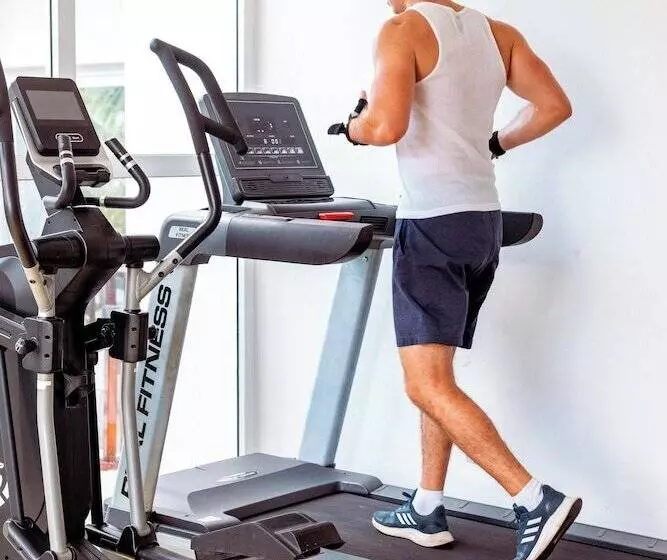 Canary Nungwi Hotel & Restaurant