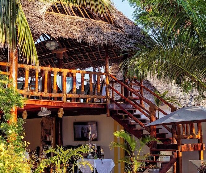 Canary Nungwi Hotel & Restaurant