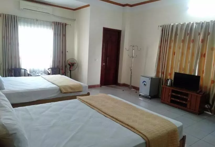 Hotelli Khách Sạn Sơn