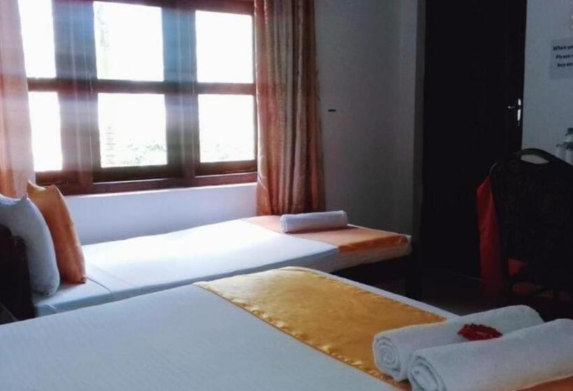 فندق Villa Delorenta