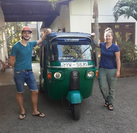 فندق Villa Delorenta