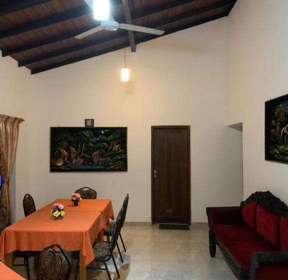 فندق Villa Delorenta