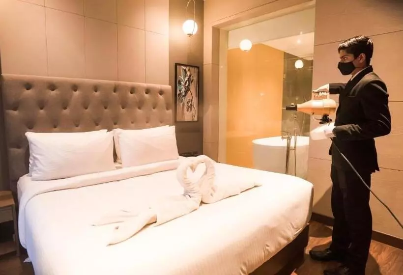ホテル Wyndham Chandigarh Mohali