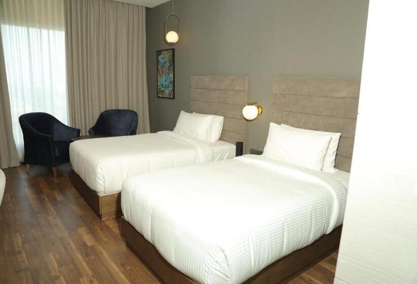 בית מלון כפרי Wyndham Chandigarh Mohali