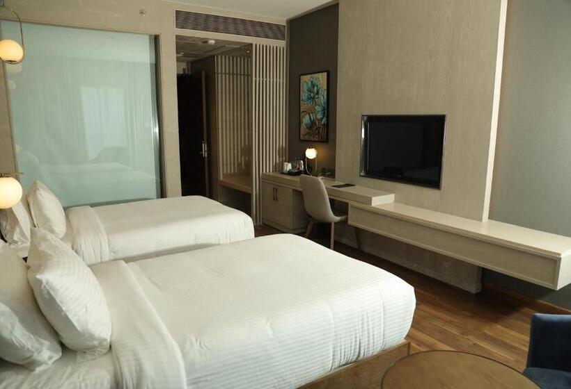 בית מלון כפרי Wyndham Chandigarh Mohali