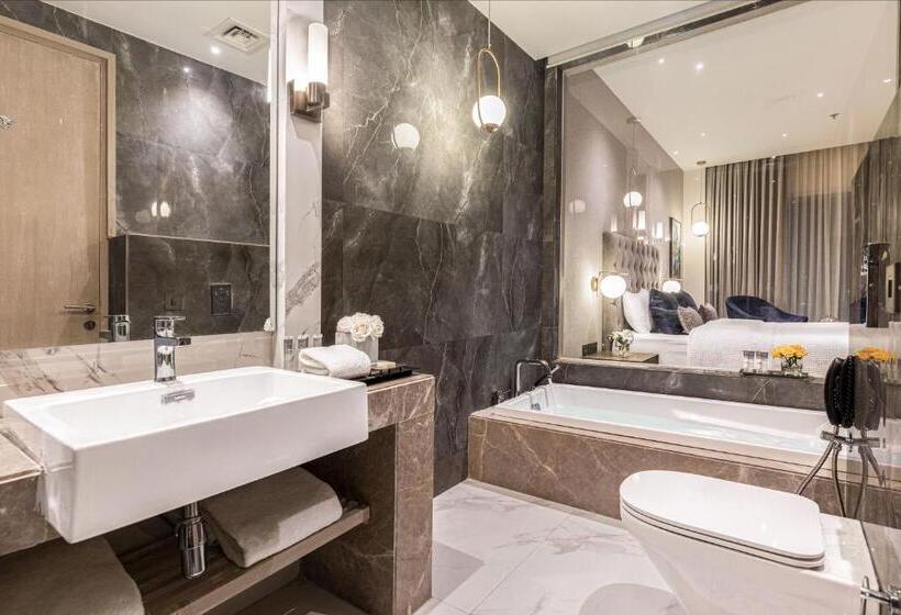 בית מלון כפרי Wyndham Chandigarh Mohali