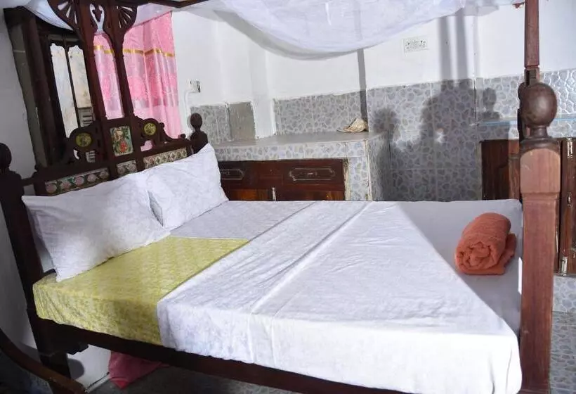 Majatalo Bababora House