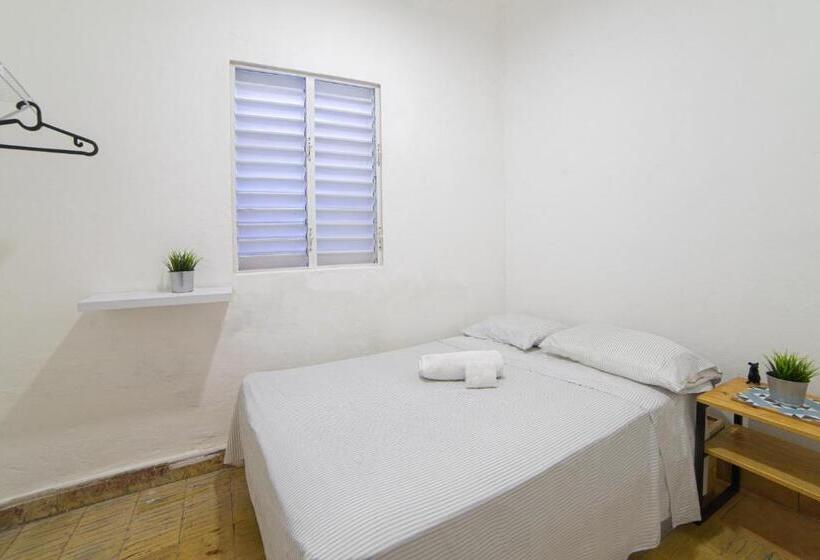 پانسیون Hostel Gato Colonial