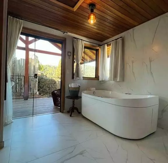 ペンション Pousada Villa Monte Verde