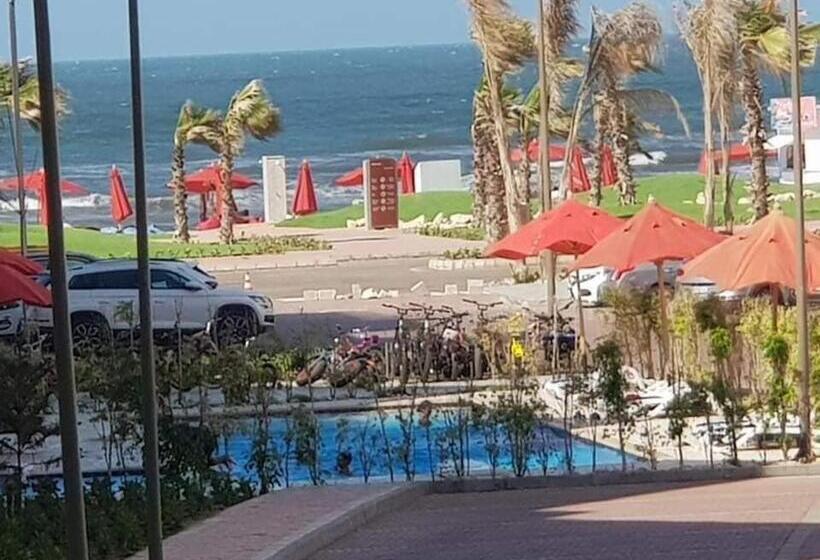 Porto Said بورتوسعيد شاليه غرفه وصاله ارضى