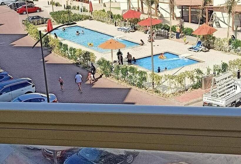 Porto Said بورتوسعيد شاليه غرفه وصاله ارضى