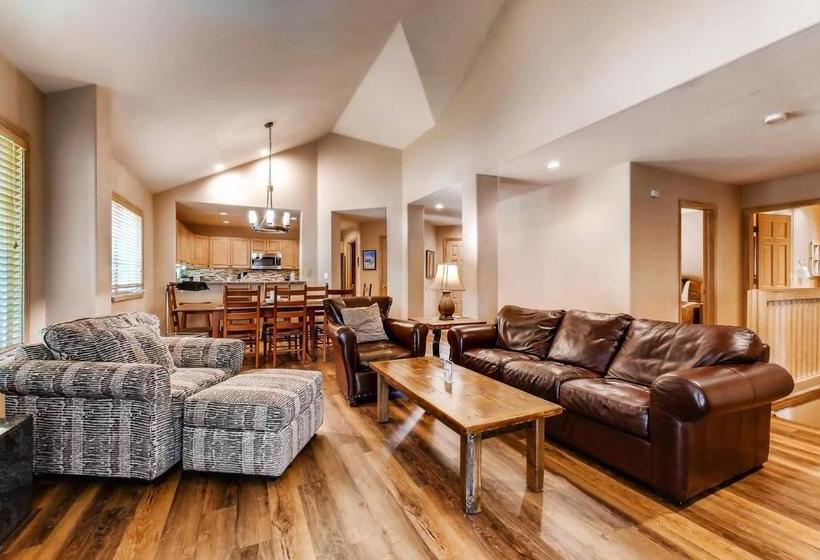 Cascades Townhomes By Steamboat Resorts