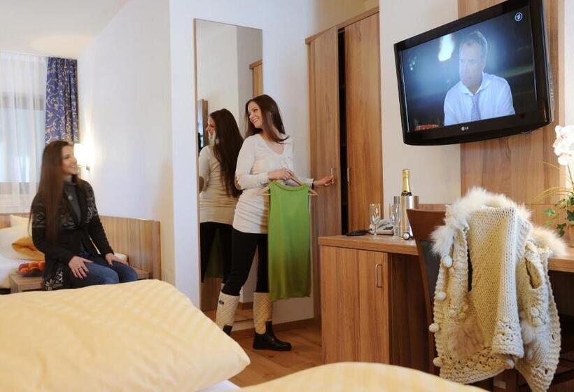 בית מלון כפרי Christl