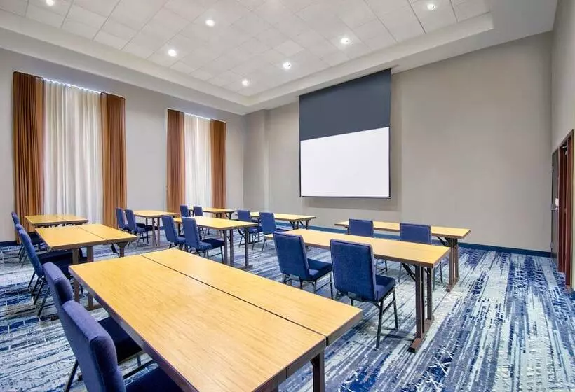 ホテル Courtyard By Marriott Nashville Green Hills