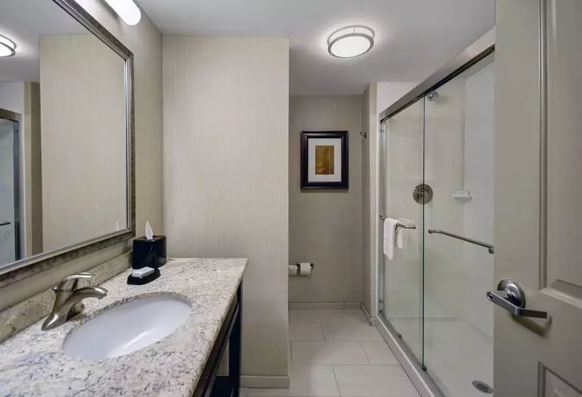 ホテル Hampton Inn & Suites Robbinsville