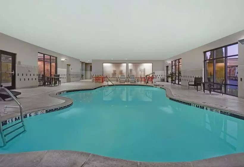 ホテル Hampton Inn & Suites Robbinsville