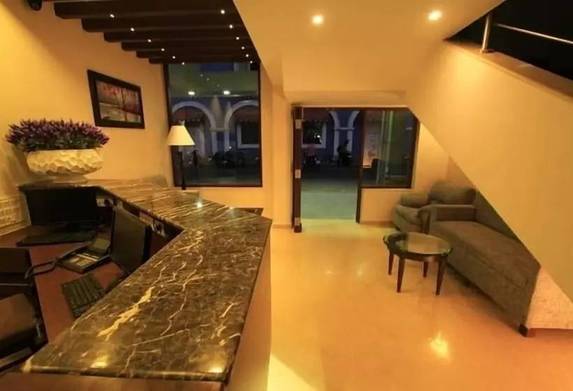 Hotel La Capitol