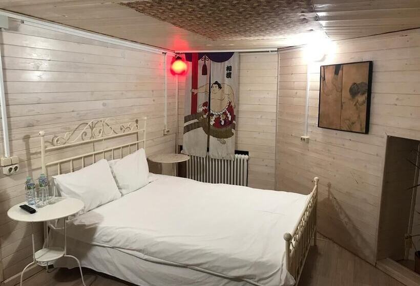 בית מלון כפרי Otokomae