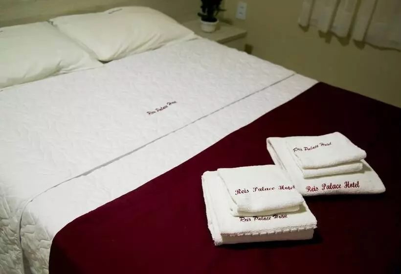 בית מלון כפרי Reis Palace