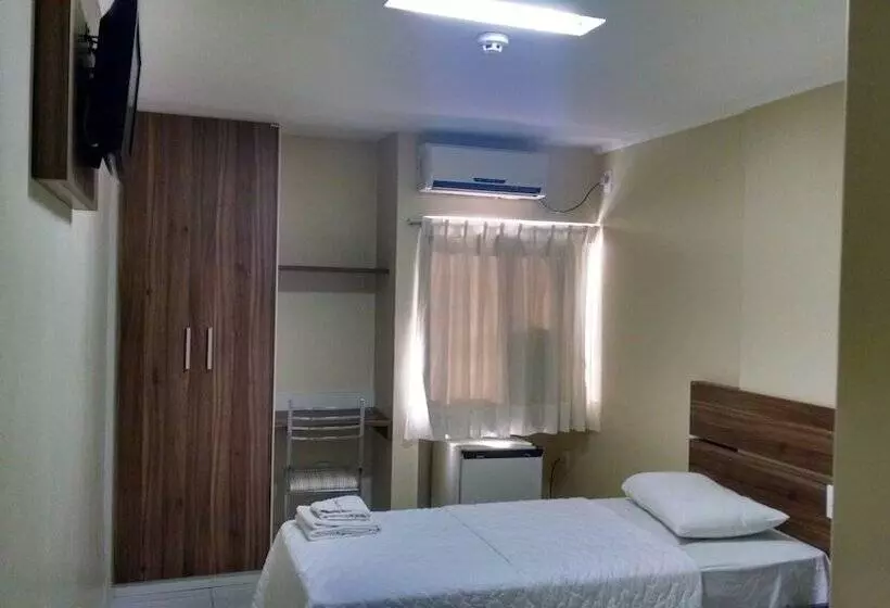 בית מלון כפרי Reis Palace