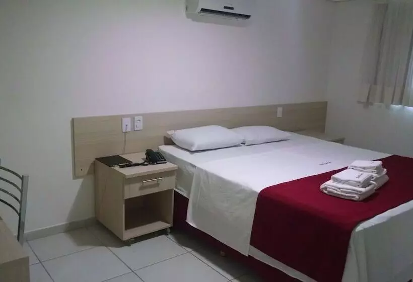 בית מלון כפרי Reis Palace