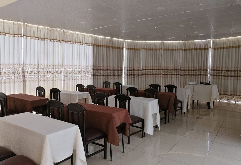 ホテル Terra Mistica Ciudad Del Lago