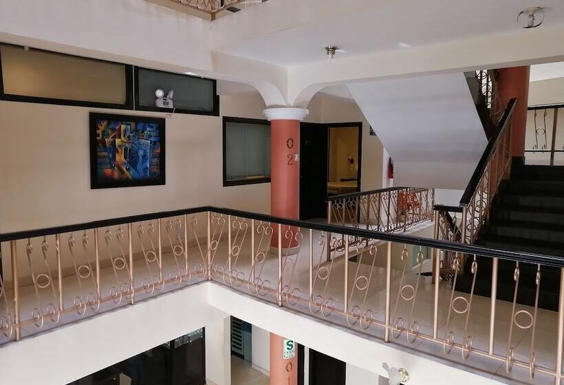 ホテル Terra Mistica Ciudad Del Lago