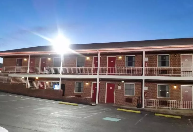 Отель The Boston Inn