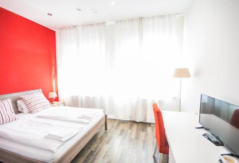 酒店 Turmfalke 24h Self Check In