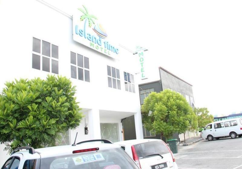 Island Time Motel Kuah