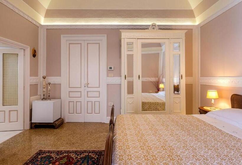 مبيت وإفطار Palazzo Tre Cardi