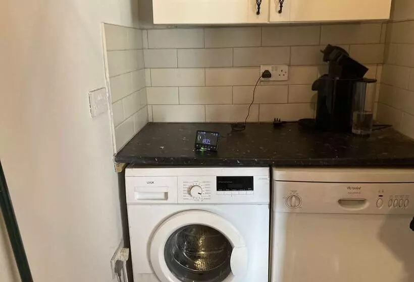 Charming 1 Bed Studio In Middlesbrough