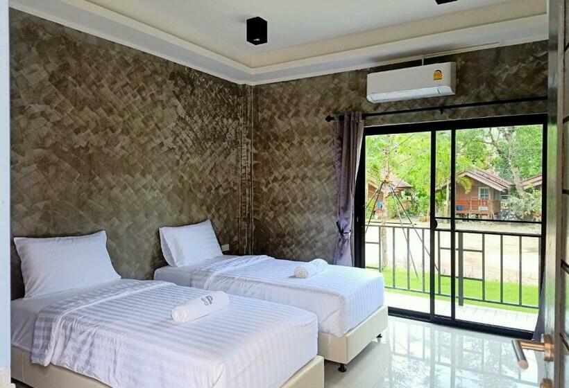 Otel Ban Suan Kun Parn Khao Yai