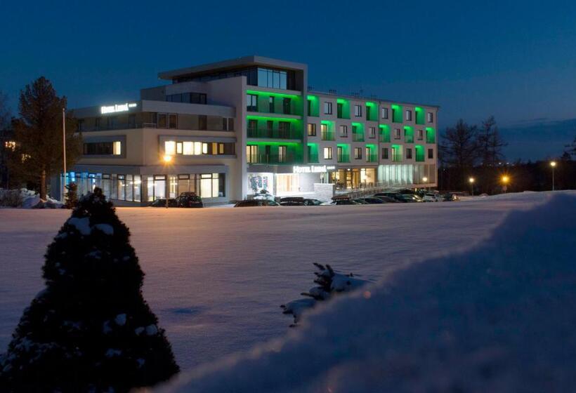 ホテル Privileged Lesná   With Garden Terrace, Tatranská Lomnica 2 Km