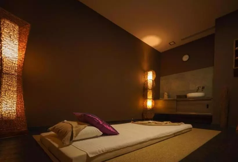 ホテル Privileged Lesná   With Garden Terrace, Tatranská Lomnica 2 Km