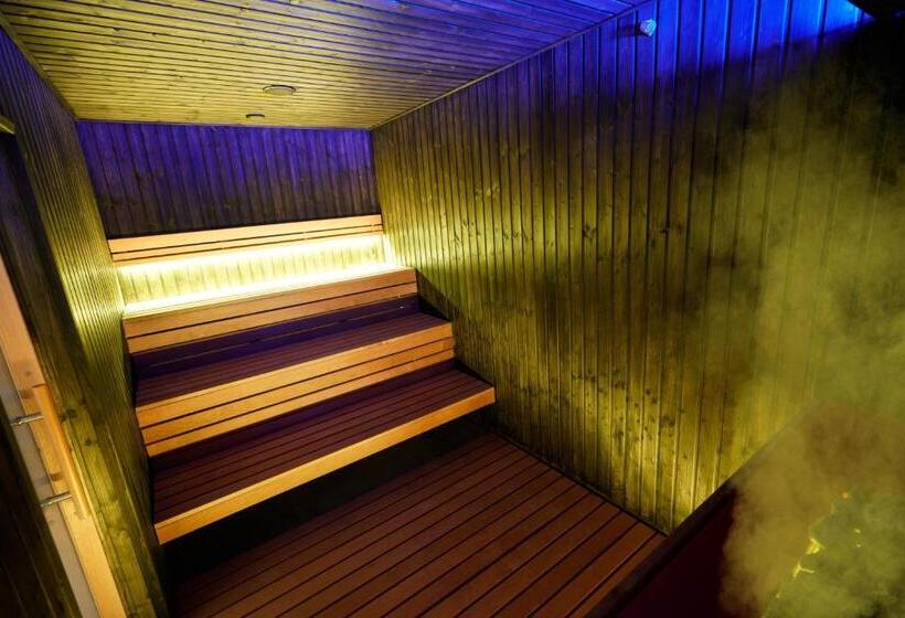 ホテル Privileged Lesná   With Garden Terrace, Tatranská Lomnica 2 Km