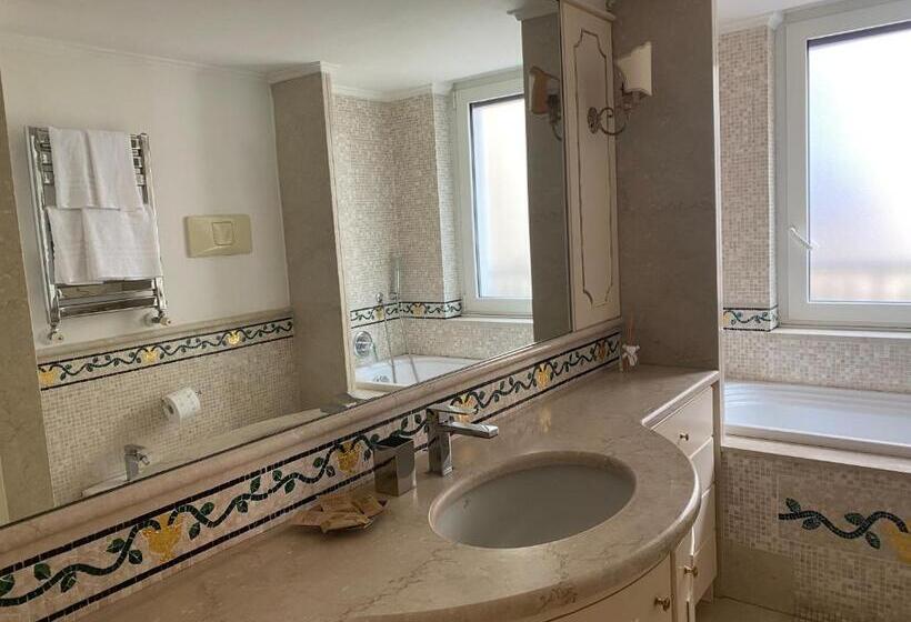 “la Pinta” Elegante Appartamento Al Vomero