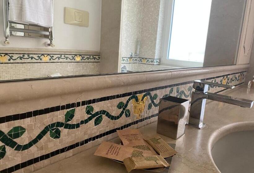 “la Pinta” Elegante Appartamento Al Vomero