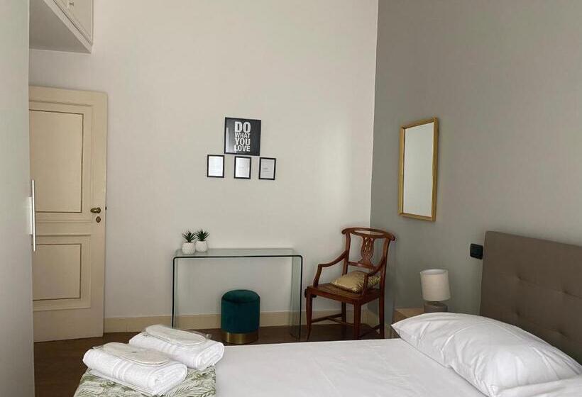 “la Pinta” Elegante Appartamento Al Vomero