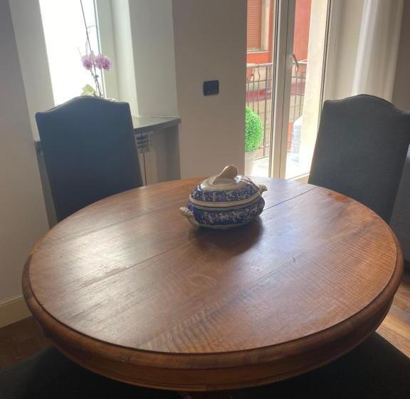 “la Pinta” Elegante Appartamento Al Vomero