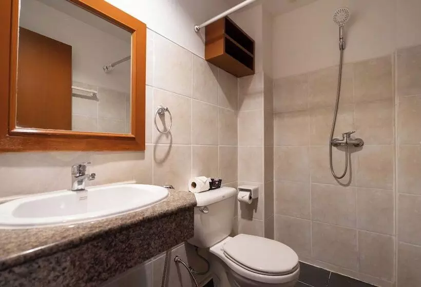 Patong Central Residence And Apartment